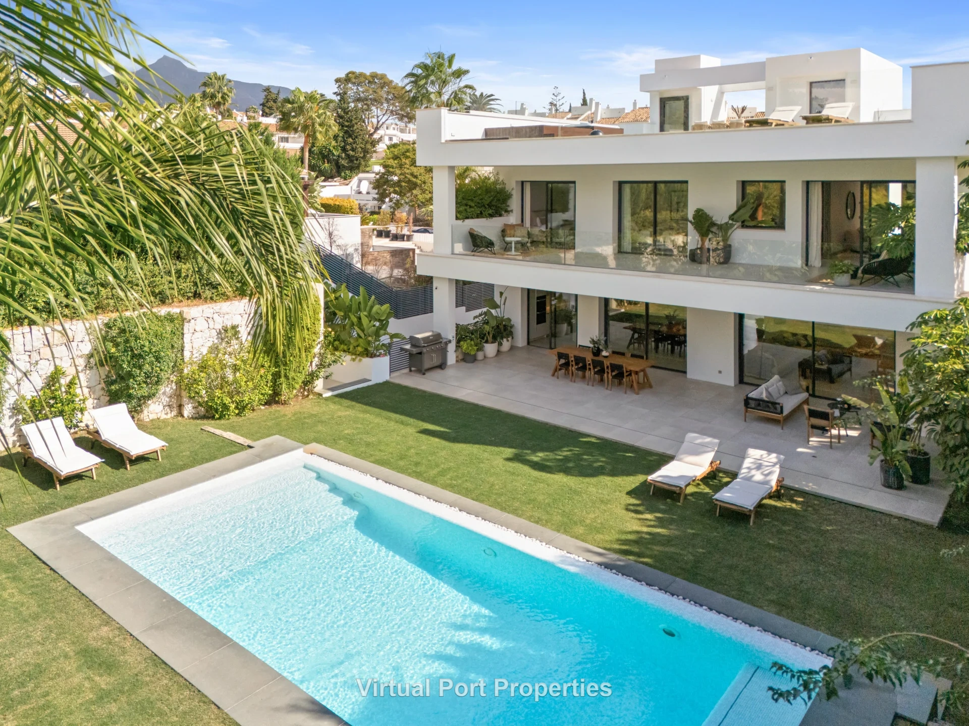 Villa Jardin – Contemporary Luxury Villa in Nueva Andalucía