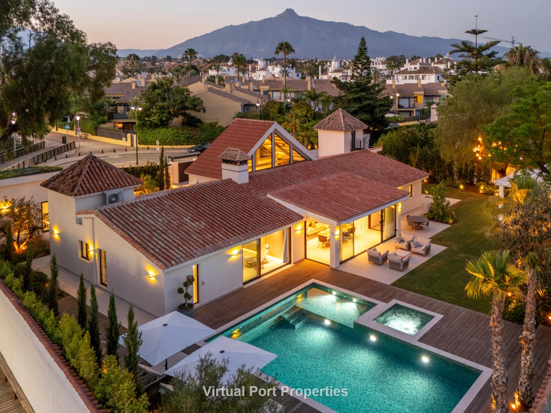 Villa Beach Life – Contemporary Single-Level Villa Near Puerto Banús