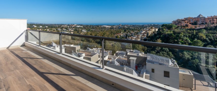 Marbella Lake – Nueva Andalucia, Marbella (Malaga) - 3 Bedrooms Apartments
