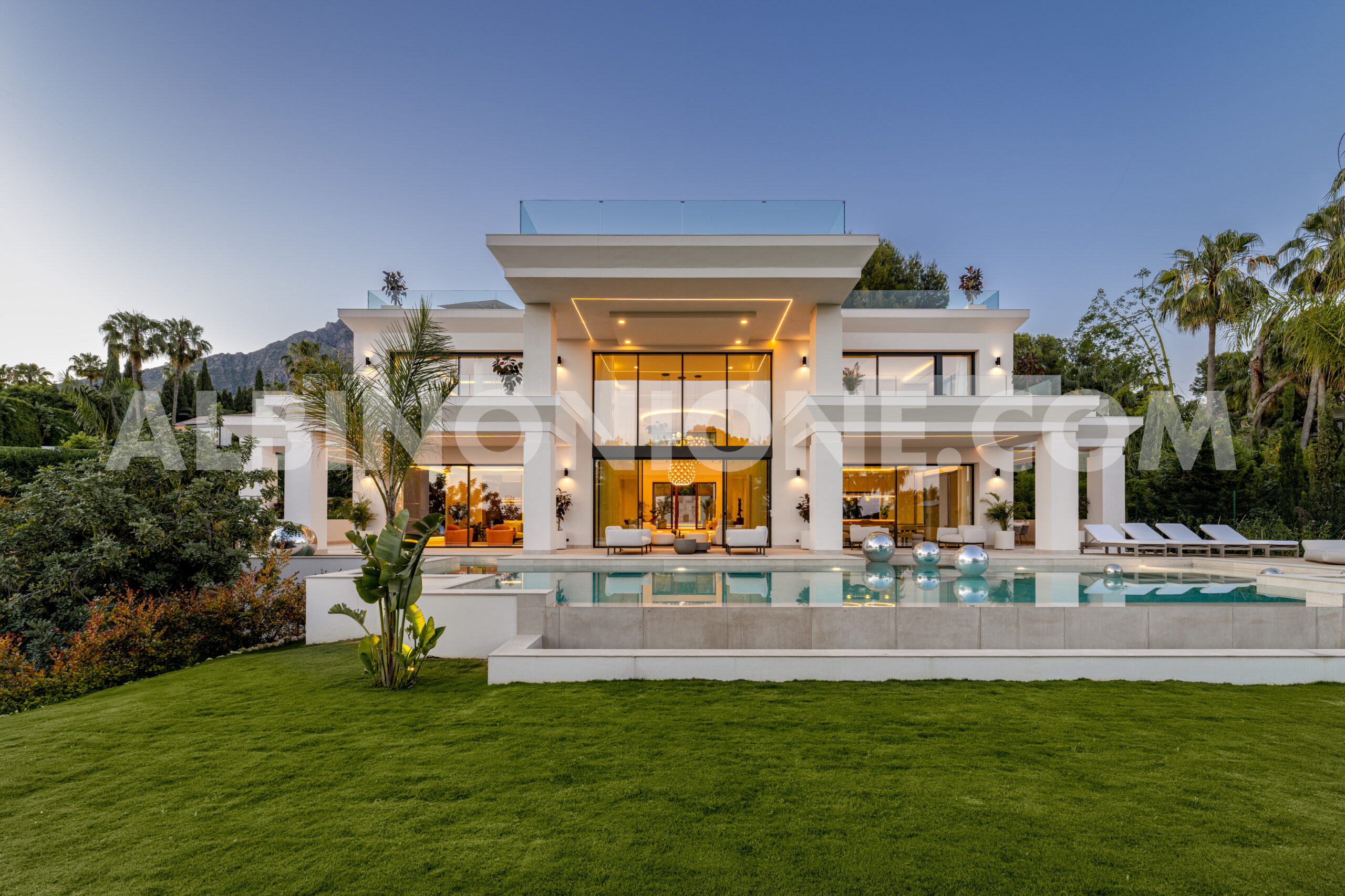 Newly Built Luxury Villa In Sierra Blanca with Sea vIEW